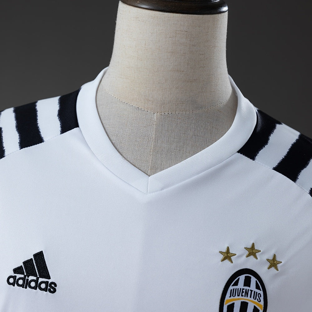 Retro Juventus Third Jersey 2016-2017 Football Kit Soccer product image 6