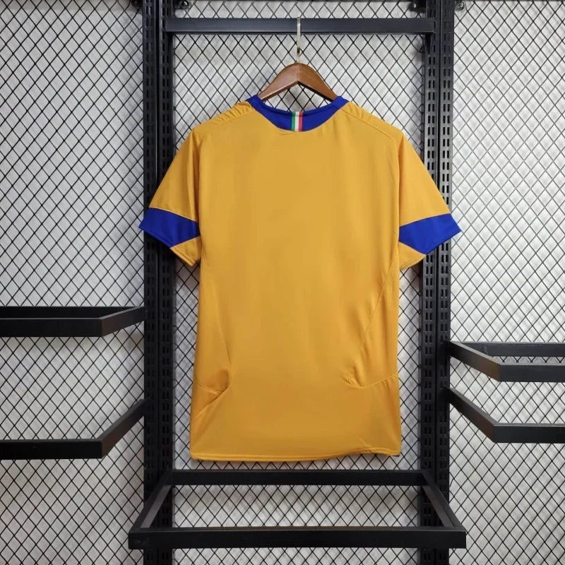Retro Juventus Jersey Third Kit 2005/06 Football Soccer product image 2