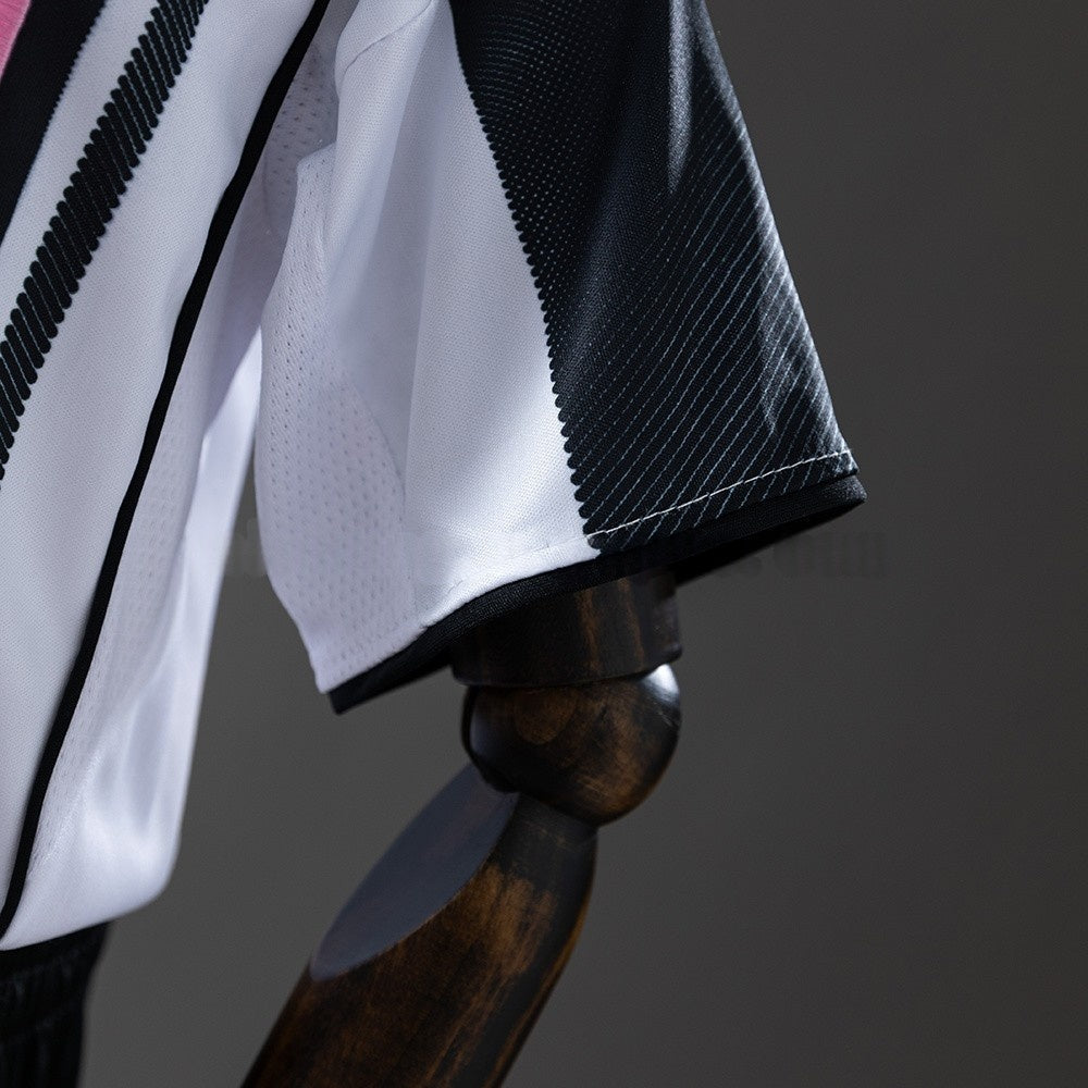 Kids Juventus Jersey 25/26 Home Football Kit product image 5