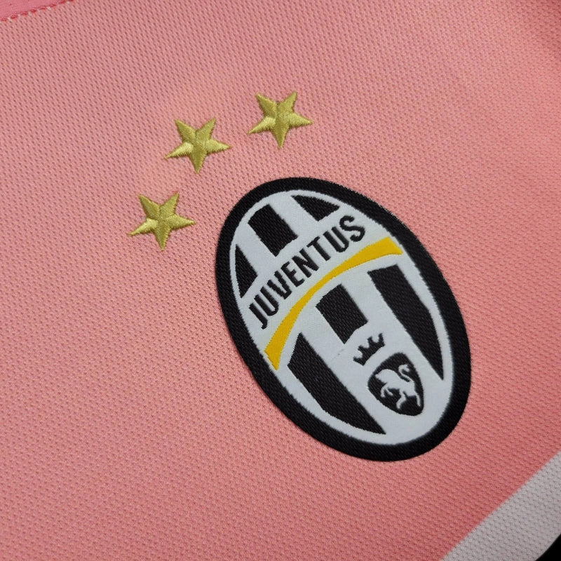 Retro Juventus Away Kit 15/16 Football Jersey product image 7