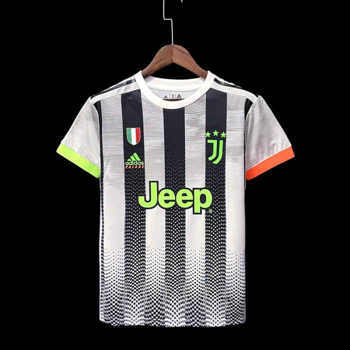 Juventus Home Kit 20/21 Retro Football Jersey product image 1