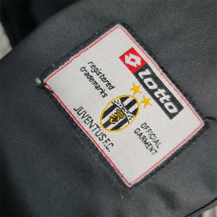 Juventus Jersey Away kit 01-02 Retro product image 7