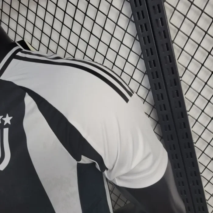 Player Juventus Home Jersey 24/25 Football Kit product image 5