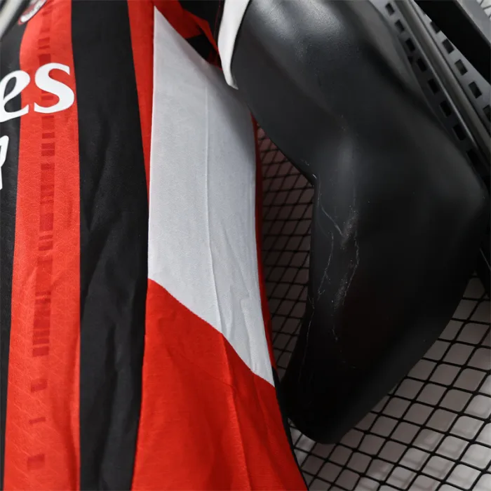 Player AC Milan Home Kit 24/25 Football Jersey product image 5