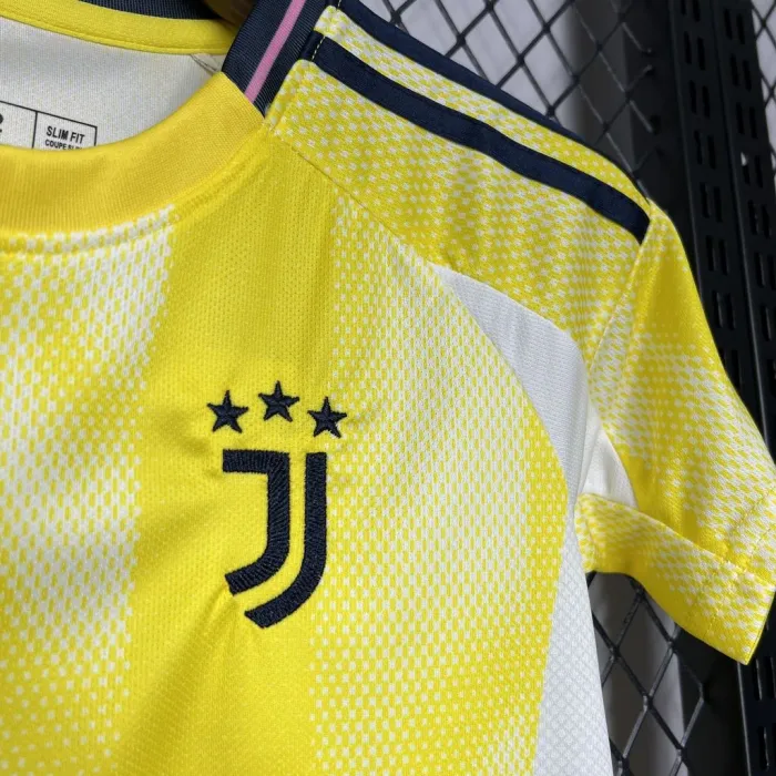 Kids Juventus Away Jersey 24/25 Football Kit ' product image 4